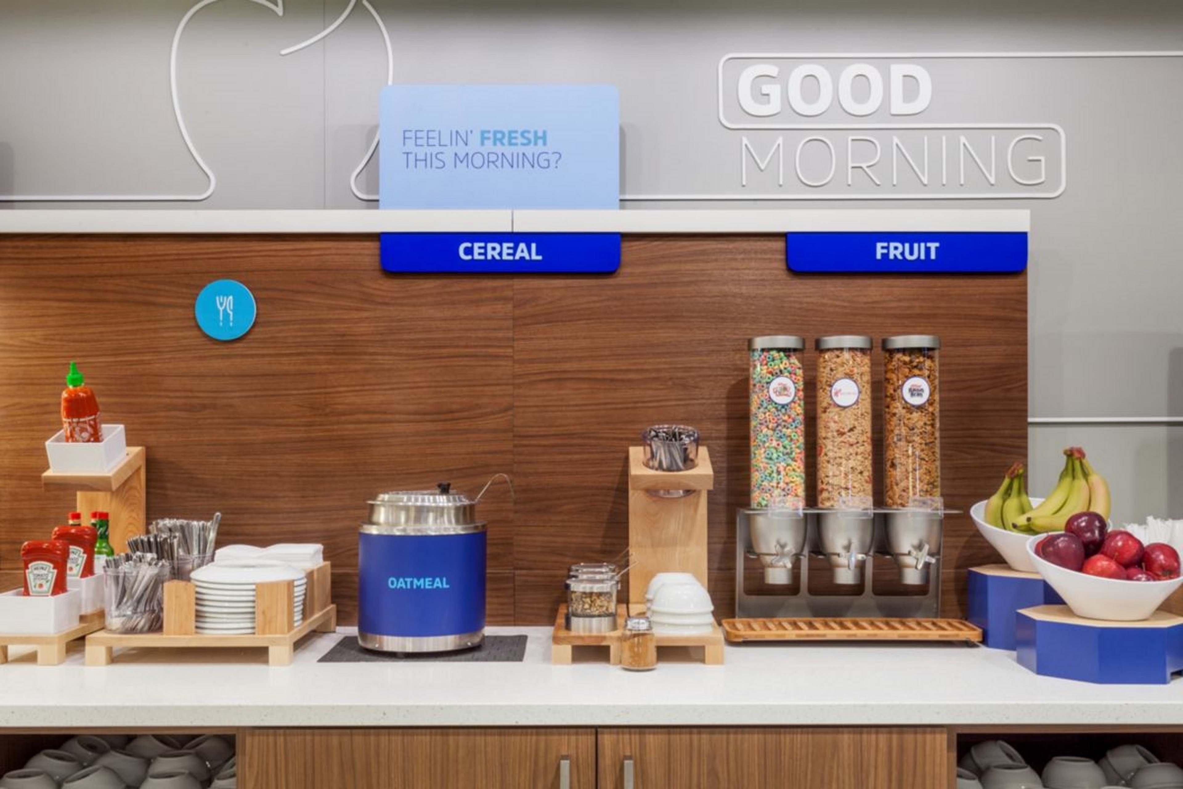 Holiday Inn Express & Suites Fairmont By Ihg Extérieur photo