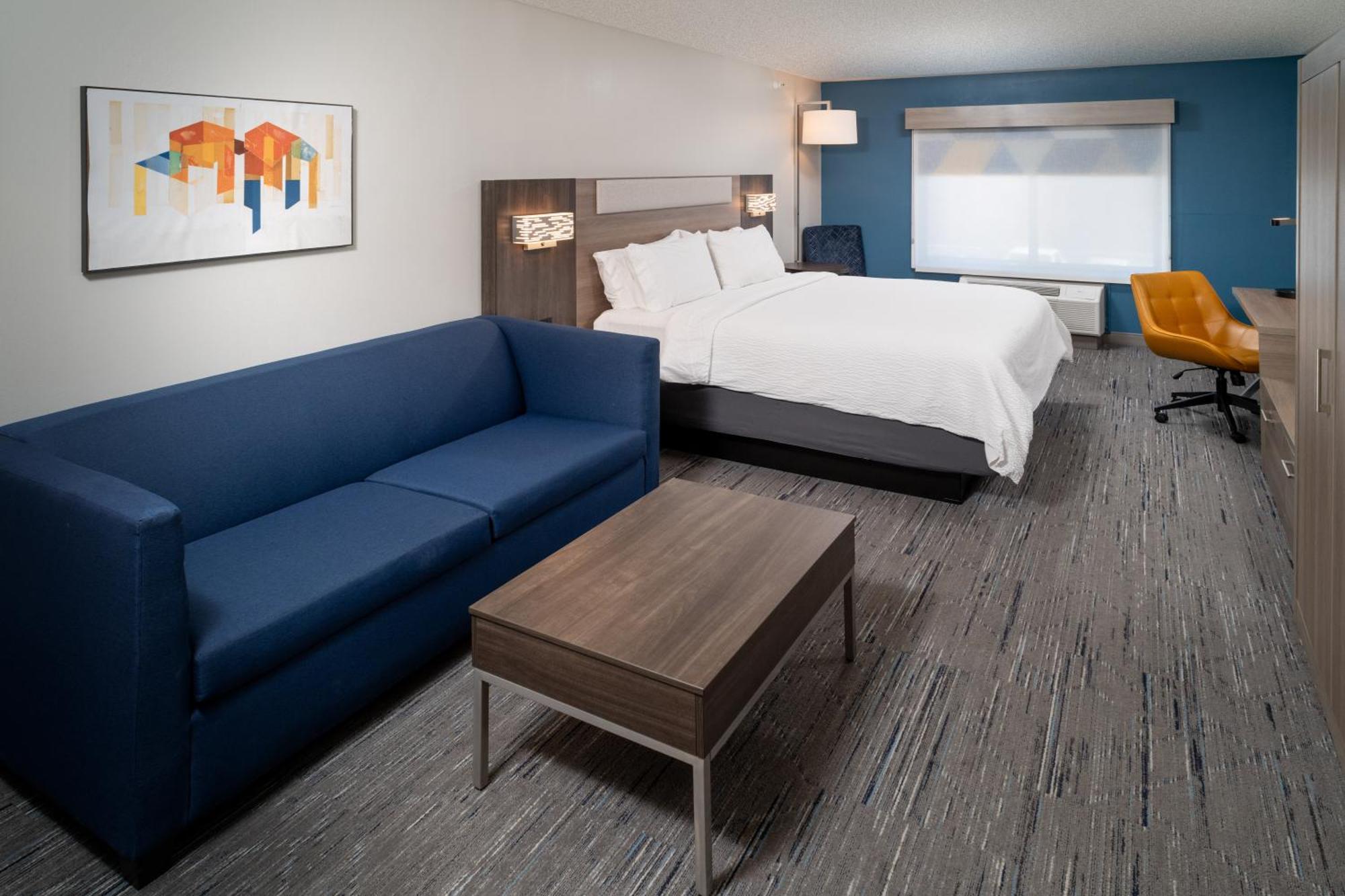 Holiday Inn Express & Suites Fairmont By Ihg Extérieur photo